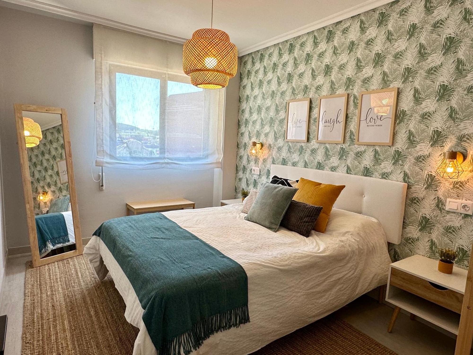 Apartamento Ana, Centrico Y Tranquilo, Parking Incluido